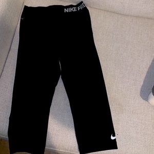 Nike Pro Capri leggings